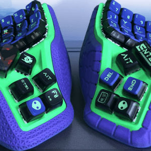 Keyboard kit (without keycaps and switches)